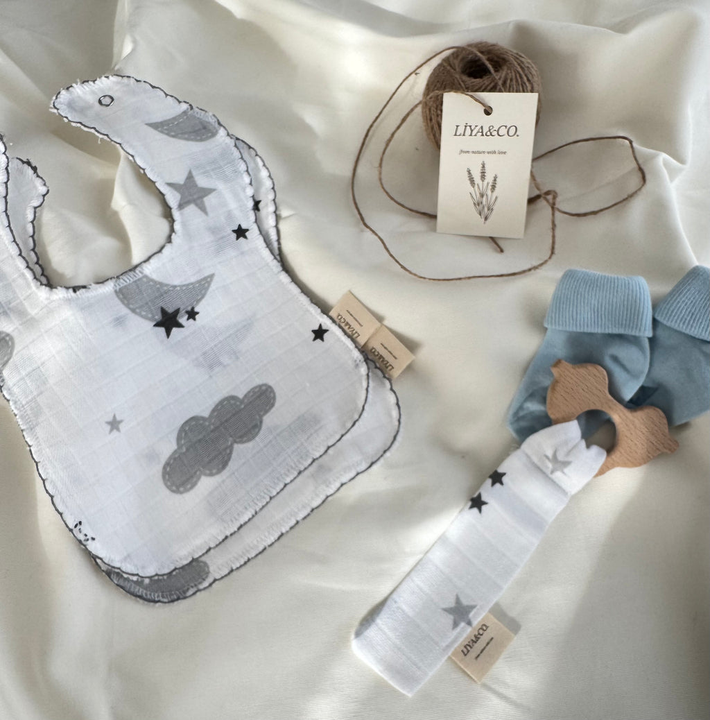 Liya&Co bebek önlüğü ve ahşap diş kaşıyıcı seti, %100 pamuk müslin kumaş, doğal ve yumuşak