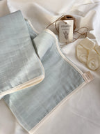 Liya&Co bebek müslin örtü 80x100 cm, %100 pamuk, biyeli detaylı ve nefes alabilir